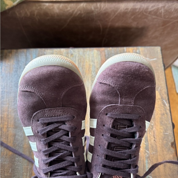 Adidas Originals Gazelle Shadow Brown with White Stripes - Picture 8 of 8